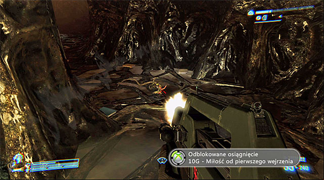 Get ready for your first encounter with a Facehugger that will spring from one of the alien eggs - Locate Bella (part 2) - Mission 2: Battle for Sulaco - Aliens: Colonial Marines - Game Guide and Walkthrough