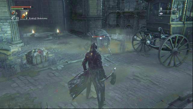 A moment after the enemys swing you will have a good moment to counterstrike him. - Central Yharnam | Walkthrough - Walkthrough - Bloodborne Game Guide & Walkthrough