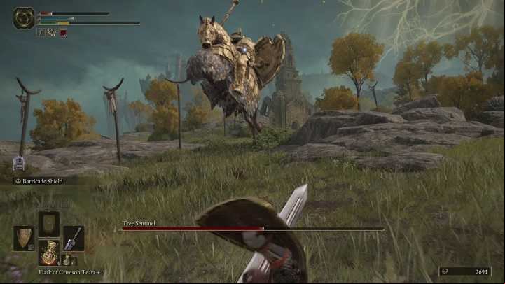 Keep your distance when you see the Tree Sentinel jump into the air - Elden Ring: How to beat Tree Sentinel? - Limgrave - Elden Ring Guide