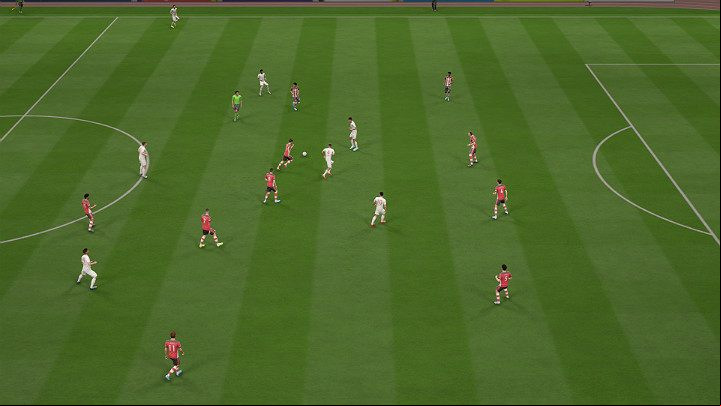 Preparing an effective positional attack requires a lot of patience and precision when performing a lot of short es in a small space - Performing a positional attack and a counter in FIFA 20 - Offensive plays - FIFA 20 Guide