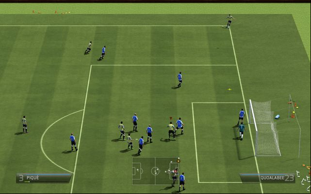 A low cross can be useful to play the ball to the near post towards an incoming player who can try to surprise the enemy goalkeeper with a sharp angle shot - Corners - Set pieces - FIFA 14 - Game Guide and Walkthrough