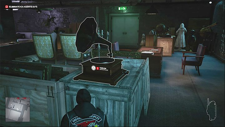 Your task is to draw Hirschmuller away from the other enemies in the room - Hitman 3: Last Call - how to unlock the trophy/achievement? - Trophy Guide - Hitman 3 Guide