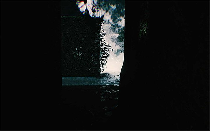 In the second part of the maze you will encounter flames that travel on a given route - Gardens | Layers of Fear 2 walkthrough - Act 3 - Bloody Roots - Layers of Fear 2 Guide