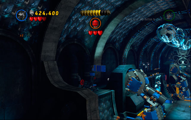 To receive last minikit you must destroy all four pennants located in the corners of the arena - Red Head Detention | Minikit Sets - Minikit Sets - LEGO Marvel Super Heroes Game Guide & Walkthrough