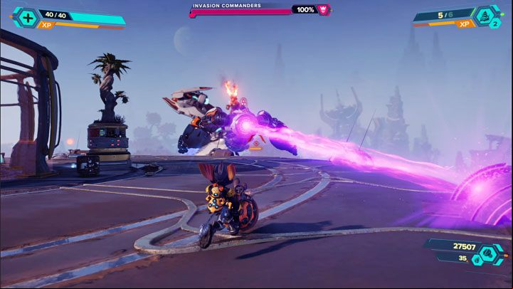 The bosses share the same health bar, but you can try to attack them one by one to defeat one of them faster so you don't have to dodge the attacks of two enemies at the same time - Ratchet & Clank Rift Apart: Accessing the Archives - walkthrough - Savali - Ratchet & Clank Rift Apart Guide