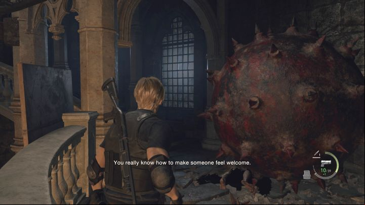 Avoiding the traps is simple - when climbing, stop on the side balconies and wait for the ball to roll past Leon - Resident Evil 4 Remake: How to avoid traps in the Clock Tower? - Campaign - Resident Evil 4 Remake Guide