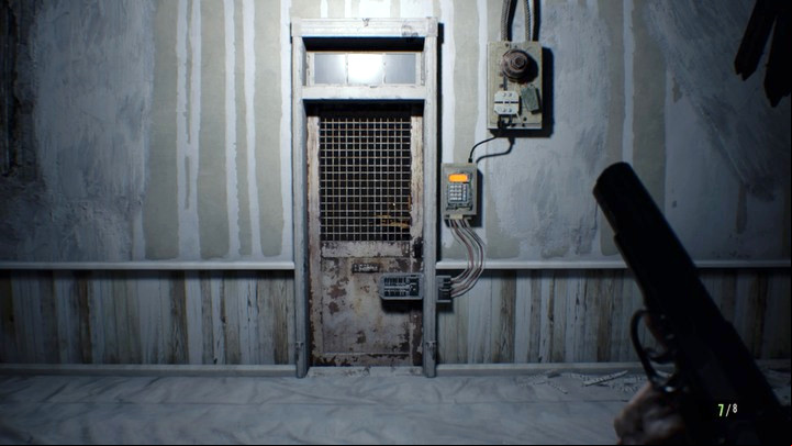 The entrance to the trap room - Resident Evil 7: Testing area and boat house walktrough - Resident Evil VII Walkthrough - Resident Evil 7 Guide, Walkthrough