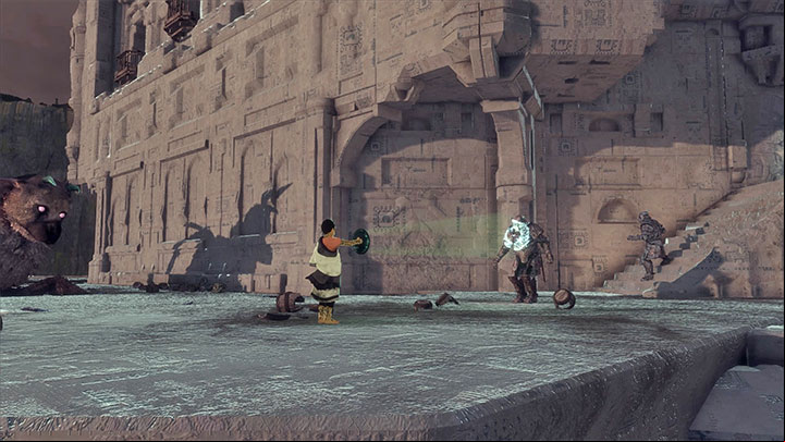 Use the mirror to immobilize the armors - Unlock the tower and activate the ice elevator | Walkthrough - Walkthrough - The Last Guardian Game Guide